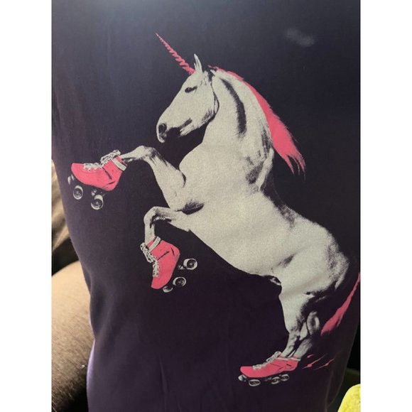 Unicorn on Pink Roller Skates Screenprinted Purple Shirt with Cutoff Sleeves - Picture 3 of 6